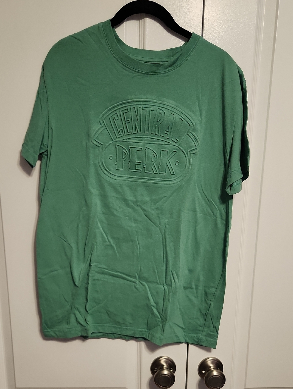 Central Perk Embossed Green Short-Sleeve Men's Shirt